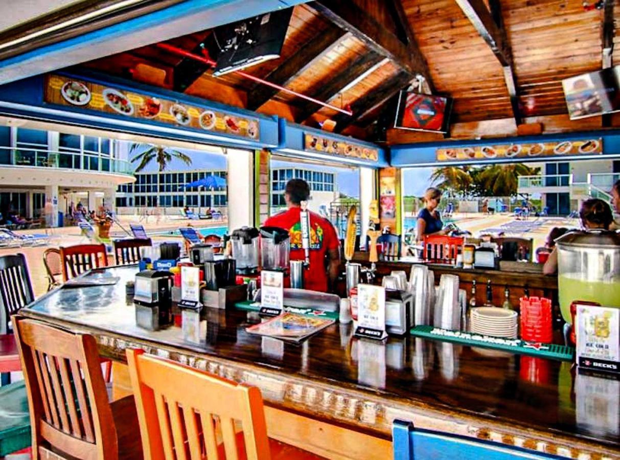 Castle 1733 Ocean View Studio With Direct Beach Access, Pool, Tennis & Free Parking Miami Beach Eksteriør billede